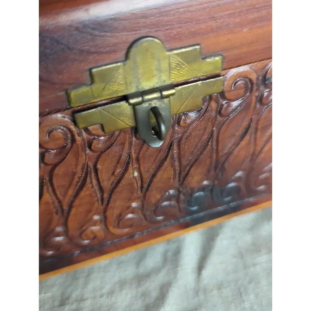 Vintage Carved Wood Keepsake Box | Storybook Cottage Jewelry Chest | Ornate Foot